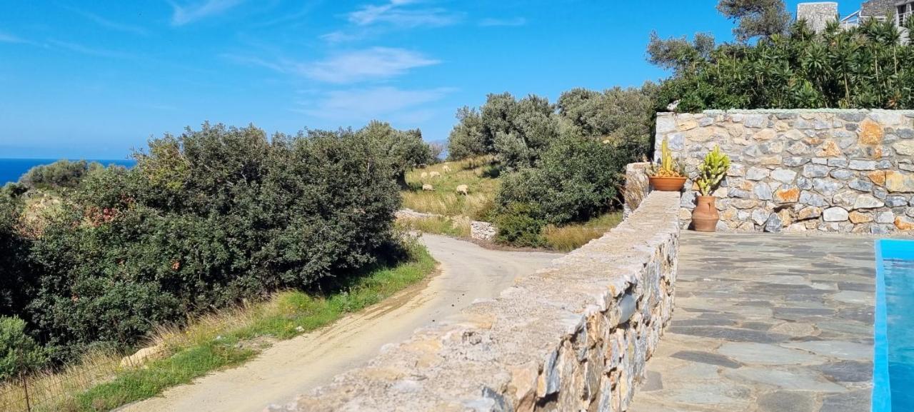 Villa Mavri Ruhige Private Pool Villa, Meerblick Ajía Paraszkeví Kültér fotó